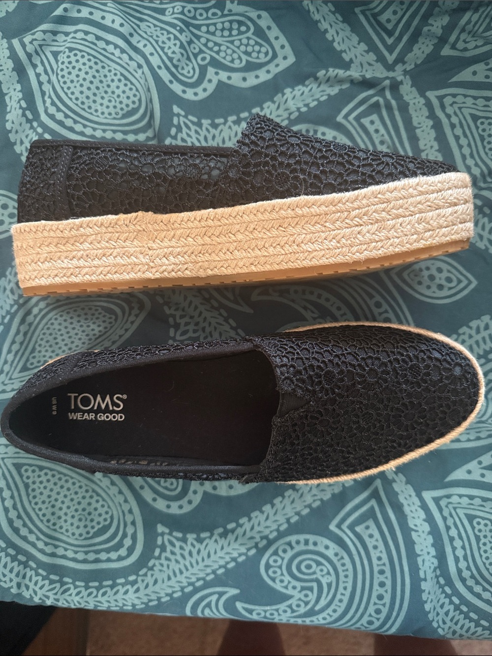 TOMS Black Lace Espadrille Platform Slip-On 9W. Never warn